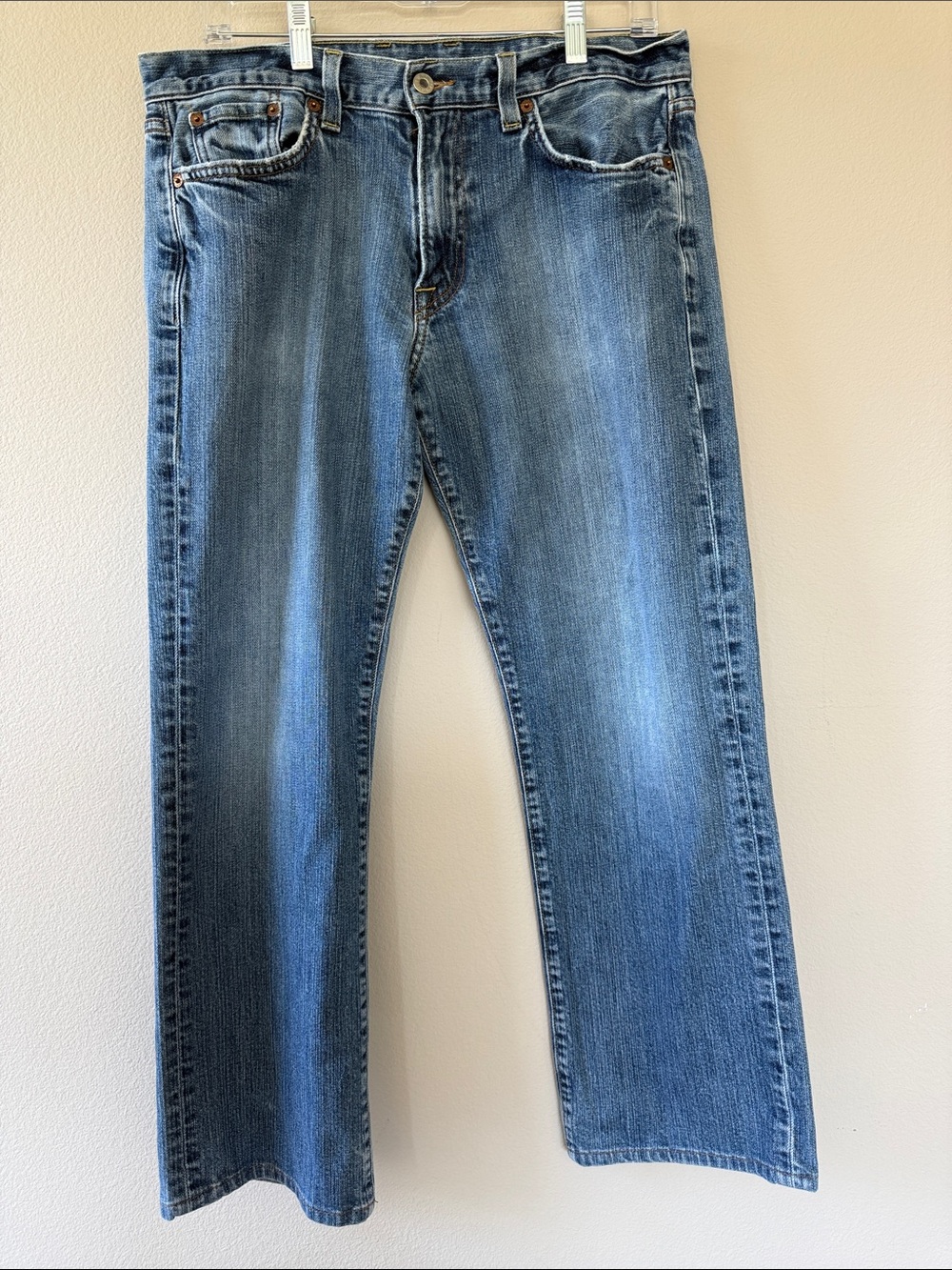 Lucky Brand Men's Classic Vintage Straight Jeans in Medium Blue - Made in USA